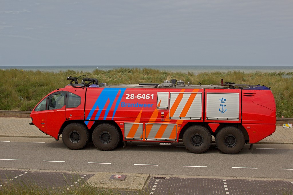 sar katwijk aan zee knrm evenement event festival reddingsdemonstratie search and rescue hulp Abraham Fock crashtender reddingsboot sos hulp in nood scheepsramp